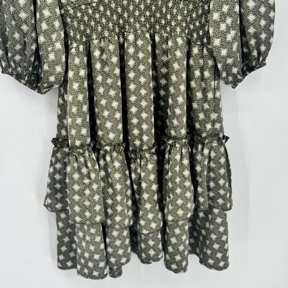 Robbie‎ Bee Geometric Green Tiered Midi Dress Smocked Lantern Est. sz Small - Picture 3 of 10